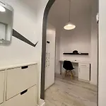 Shades Of Grey Apartman