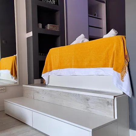 Shades Of Grey Βουκουρέστι