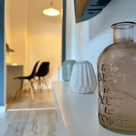 Shades Of Grey 부쿠레슈티